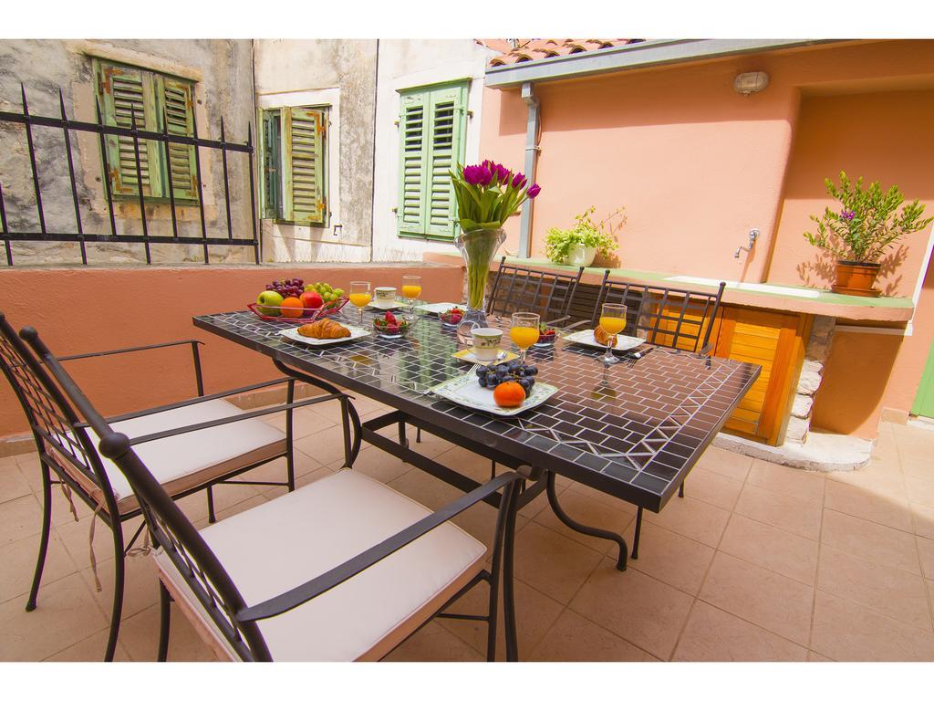 Guesthouse Main Square Split Kamer foto